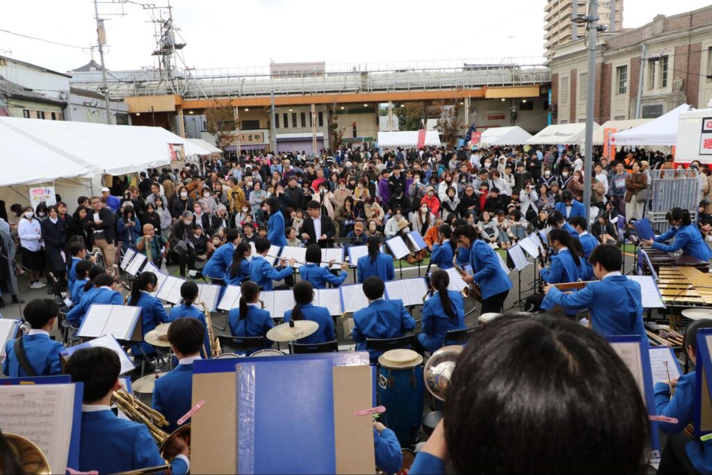 吹奏楽部の演奏