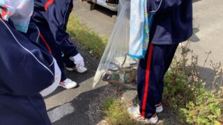 ラブアースクリーン運動を実施