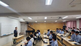 米国在住ジャズピアニスト・塩川健さんによる特別講演