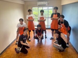 グッデイのスタッフのみなさまと生徒たち