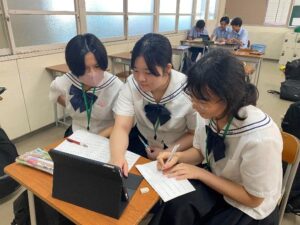 3年生女子生徒3人