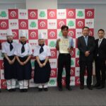 陸上部・製菓部が飯塚市長を表敬訪問