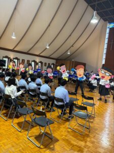 本校吹奏楽部・ダンス部による演技