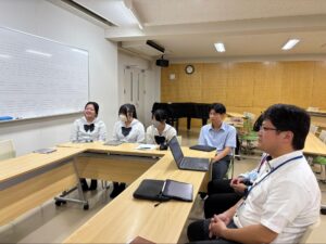 近畿大学との打ち合わせに参加する実行委員長・副実行委員長たち