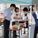 百縁市の様子