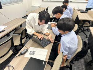 飯塚高校×九工大 情報工学部 連携授業の様子
