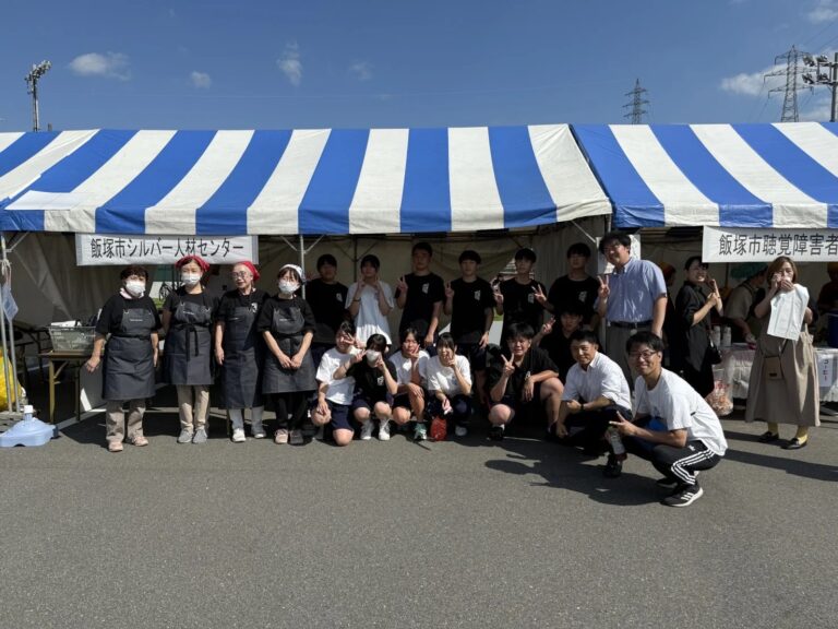 まちLaboが「みんなの健幸・福祉のつどい」に出店した様子