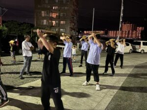 練習に励む生徒たち