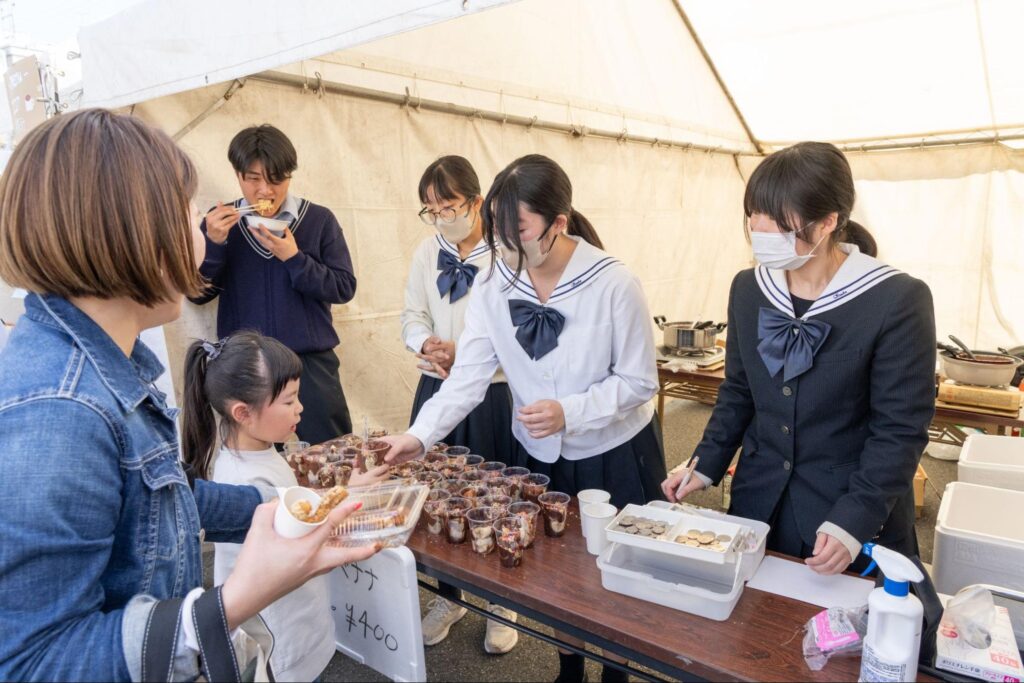 お子さま連れのお客さまも数多く来場