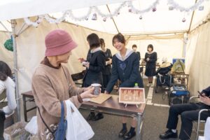 地域の高齢者の方々にも多数お越しいただきました