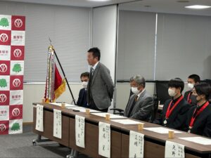 都大路出場決定を報告する佐藤監督