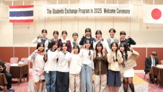 生徒アジア派遣研修事業」で、タイ（バンコク）に派遣された1年1組（学術探究プロジェクト）の遠藤葵さん