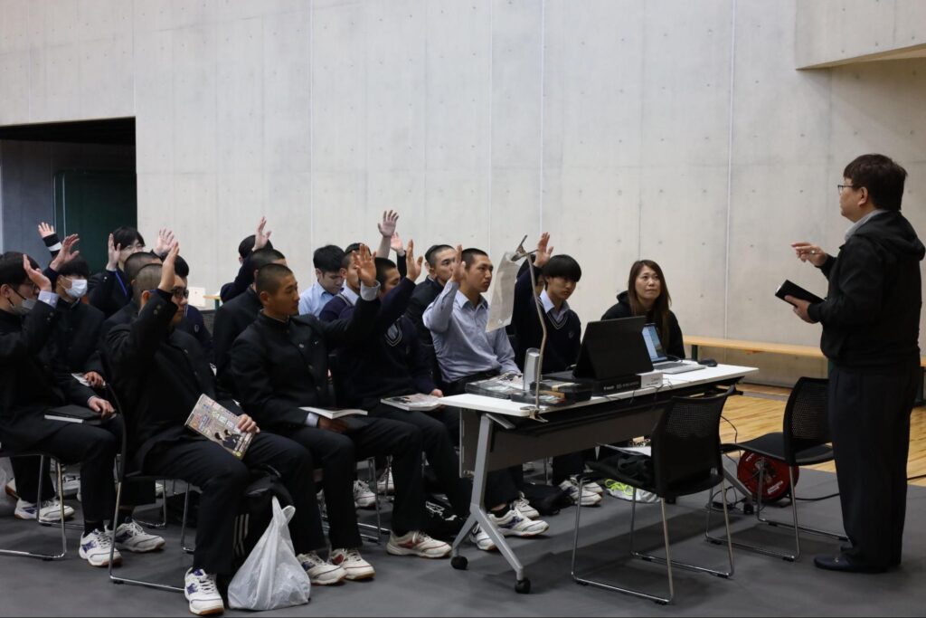 進路ガイダンスの様子