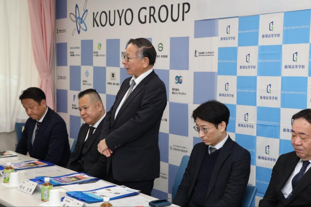 嶋田学園　理事長