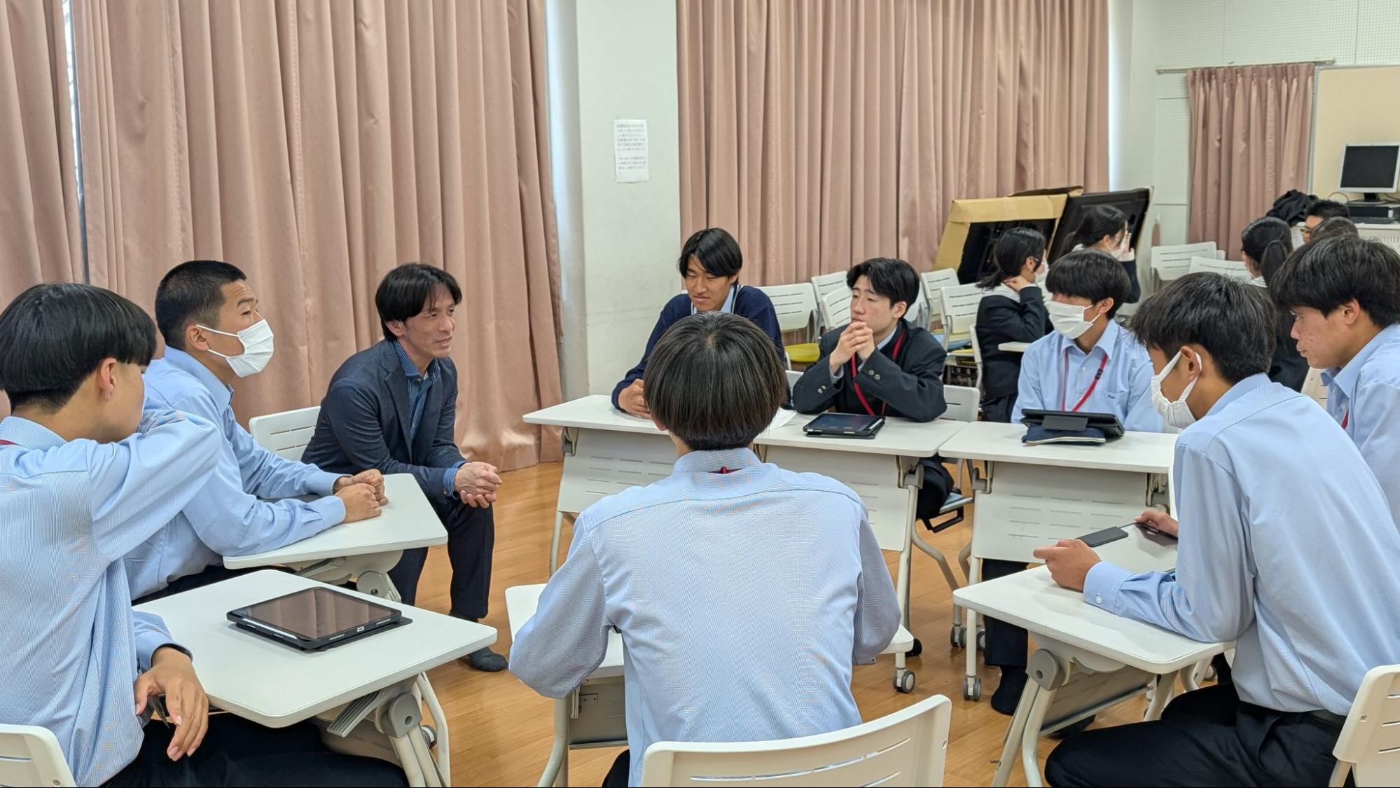 3年目を迎えた九州工業大学 情報工学部との連携授業｜データ分析