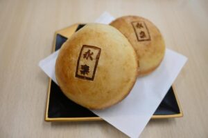 老舗の味を引き継ぐ「永楽あんぱん」