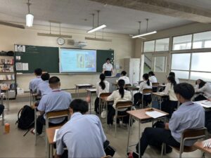 福岡教育大学で学ぶ浜田萌々子さんの特別授業