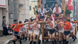 飯塚山笠「追い山」