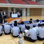 進路講演会・会社説明会の様子