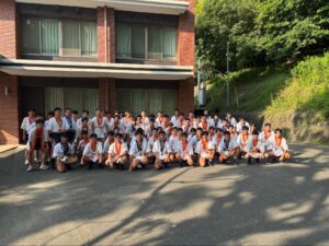 学校での集合写真
