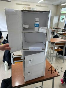 4班が発表した冷蔵庫