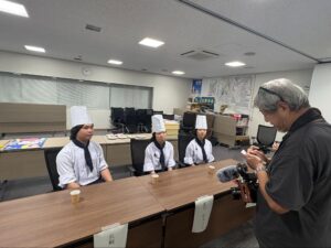 報道陣の取材