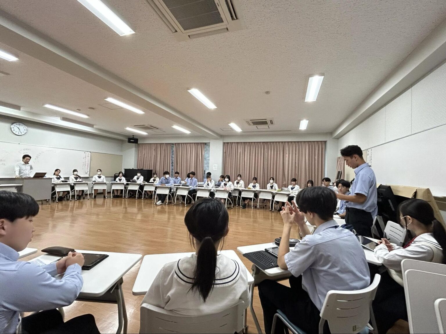 常務理事であり校長補佐の嶋田吉朗先生の特別授業